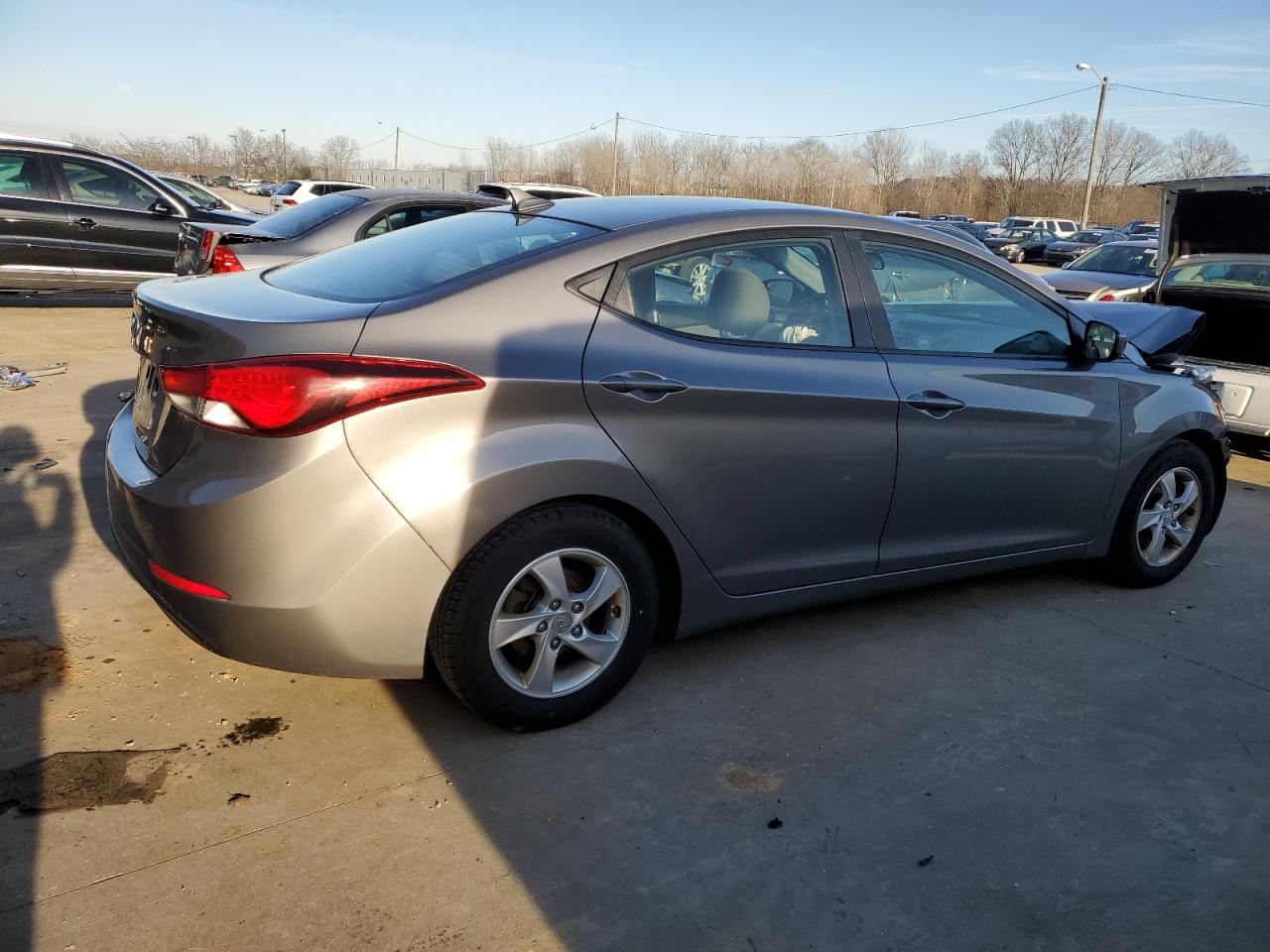 2014 Hyundai Elantra - Image 3