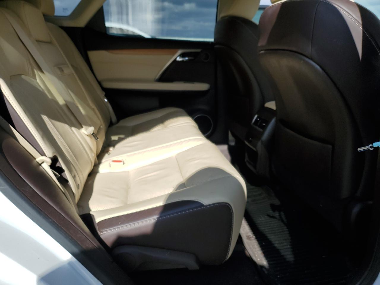 2016 Lexus RX - Image 11