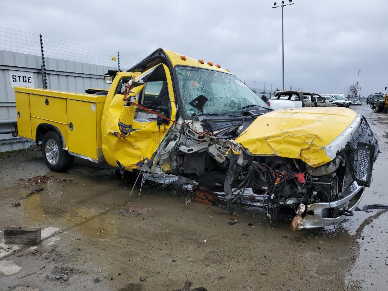 2008 Ford F350 - Image 4