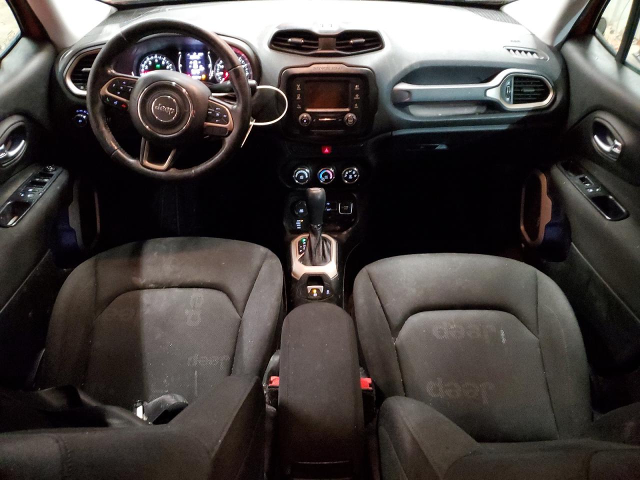 2015 Jeep Renegade - Image 8