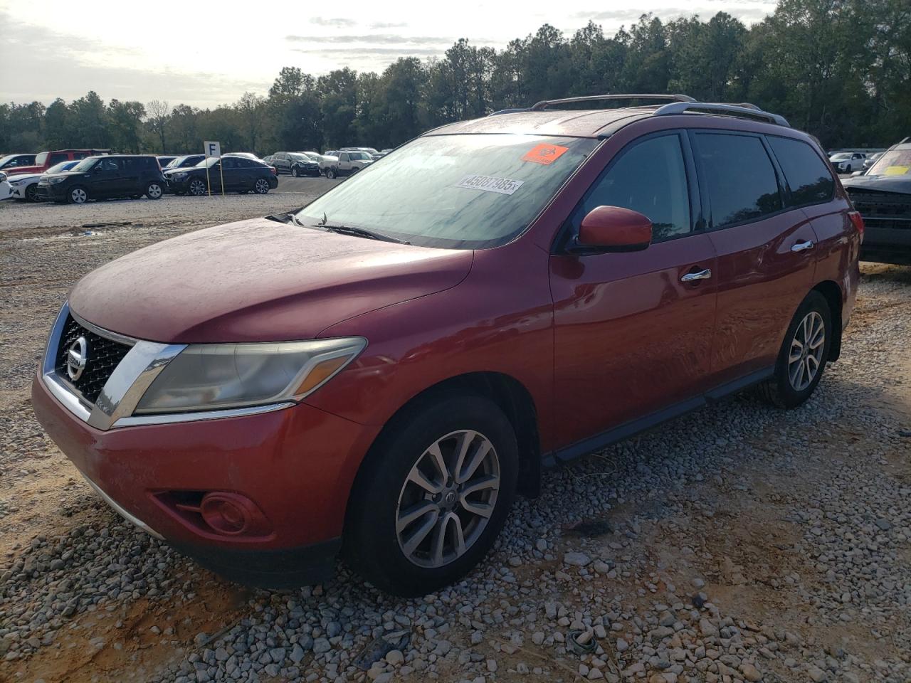 2015 Nissan Pathfinder - Image 1