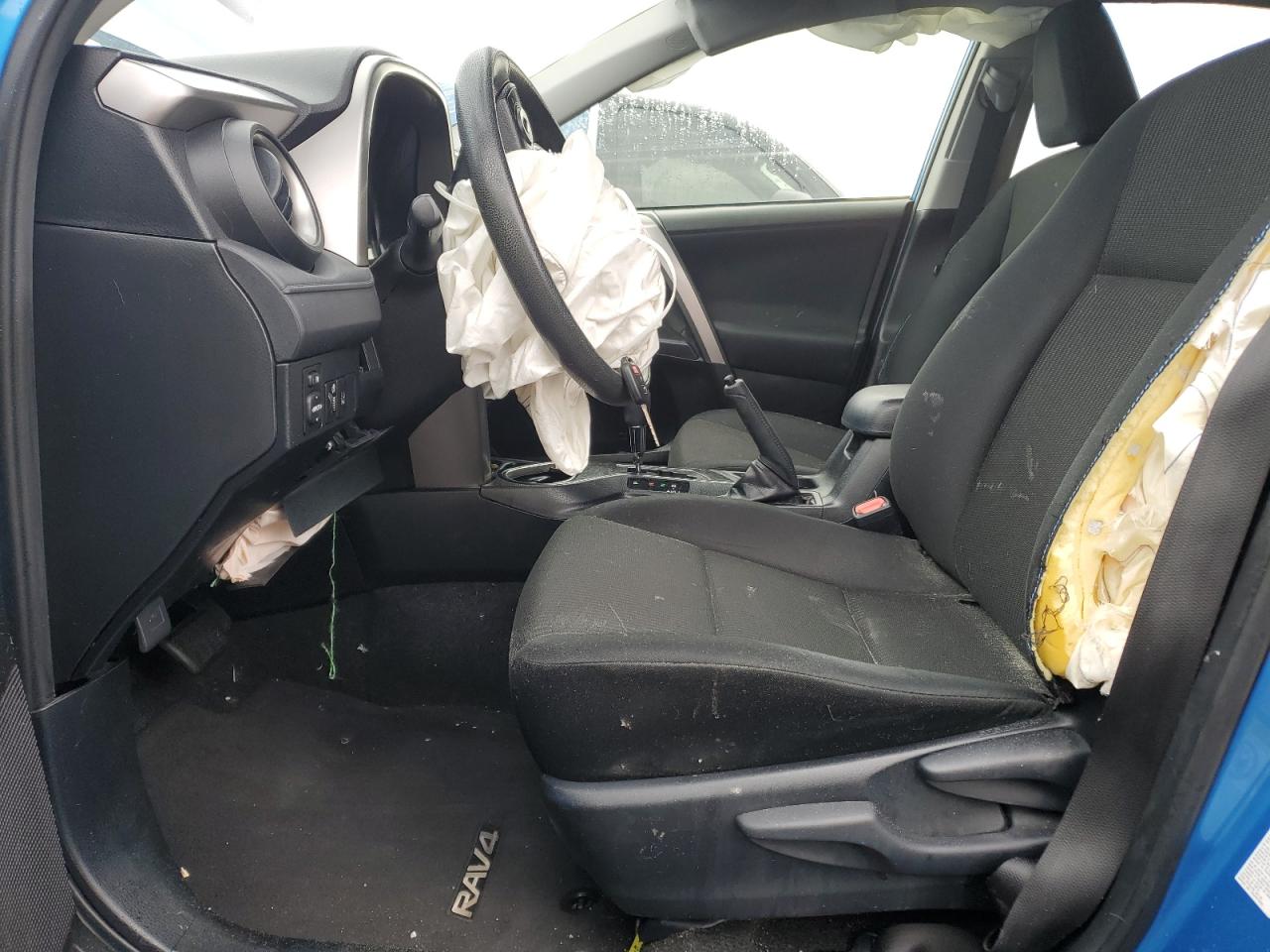 2017 Toyota RAV 4 - Image 7