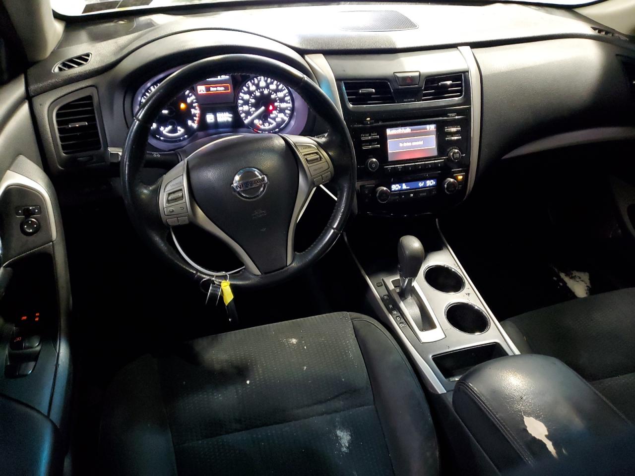 2015 Nissan Altima - Image 8