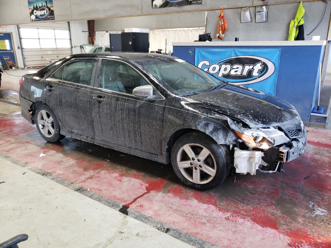 2014 Toyota Camry - Image 4