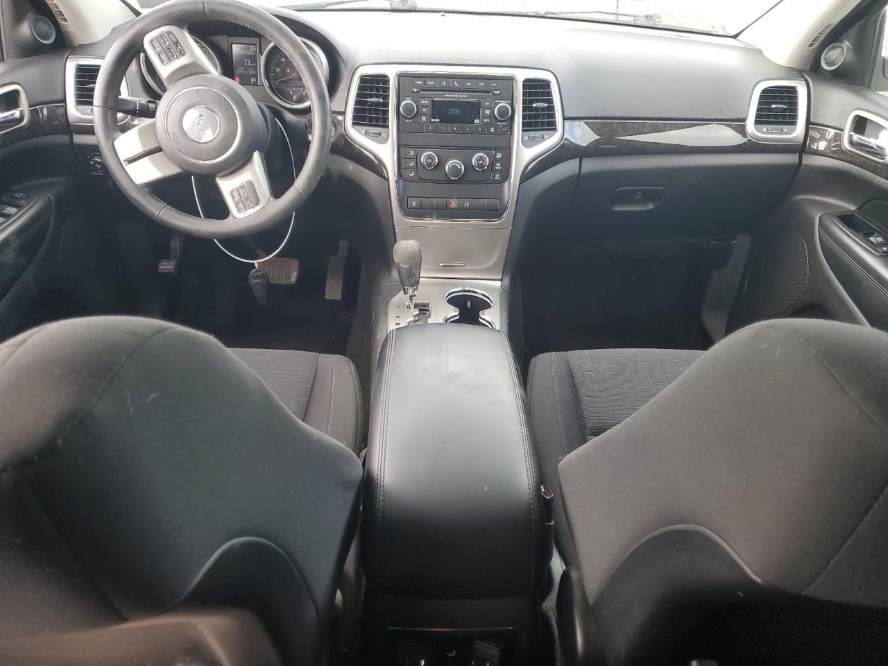 2012 Jeep Grand Cherokee - Image 8
