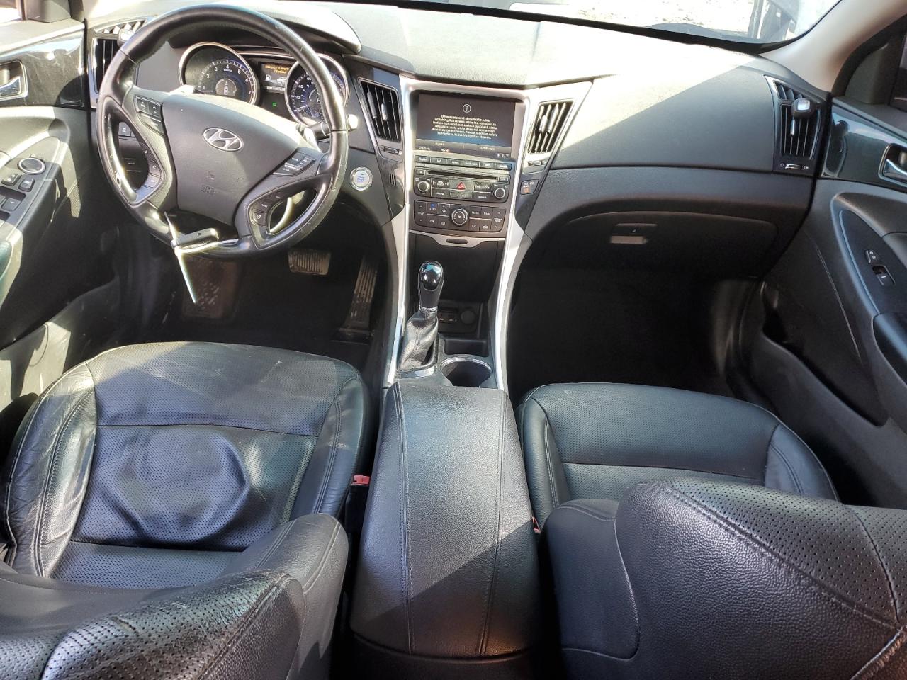 2014 Hyundai Sonata - Image 8