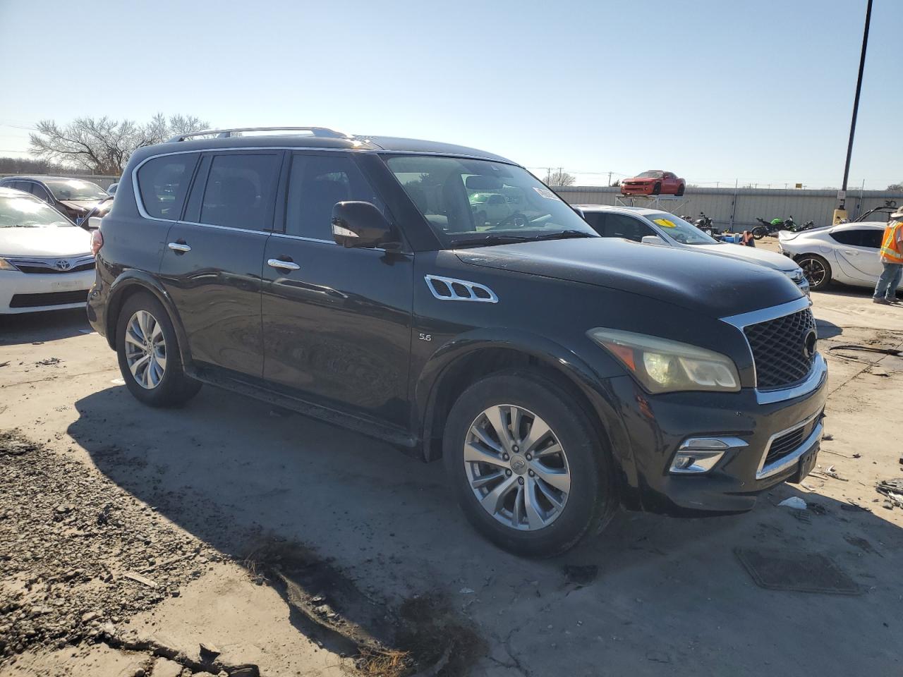 2017 Infiniti QX80 - Image 4