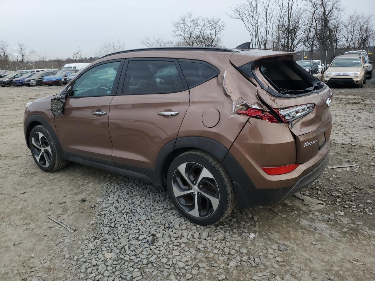 2016 Hyundai Tucson - Image 2