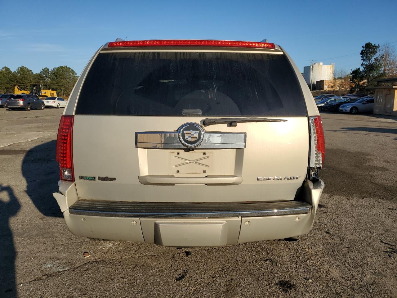 2011 Cadillac Escalade - Image 6
