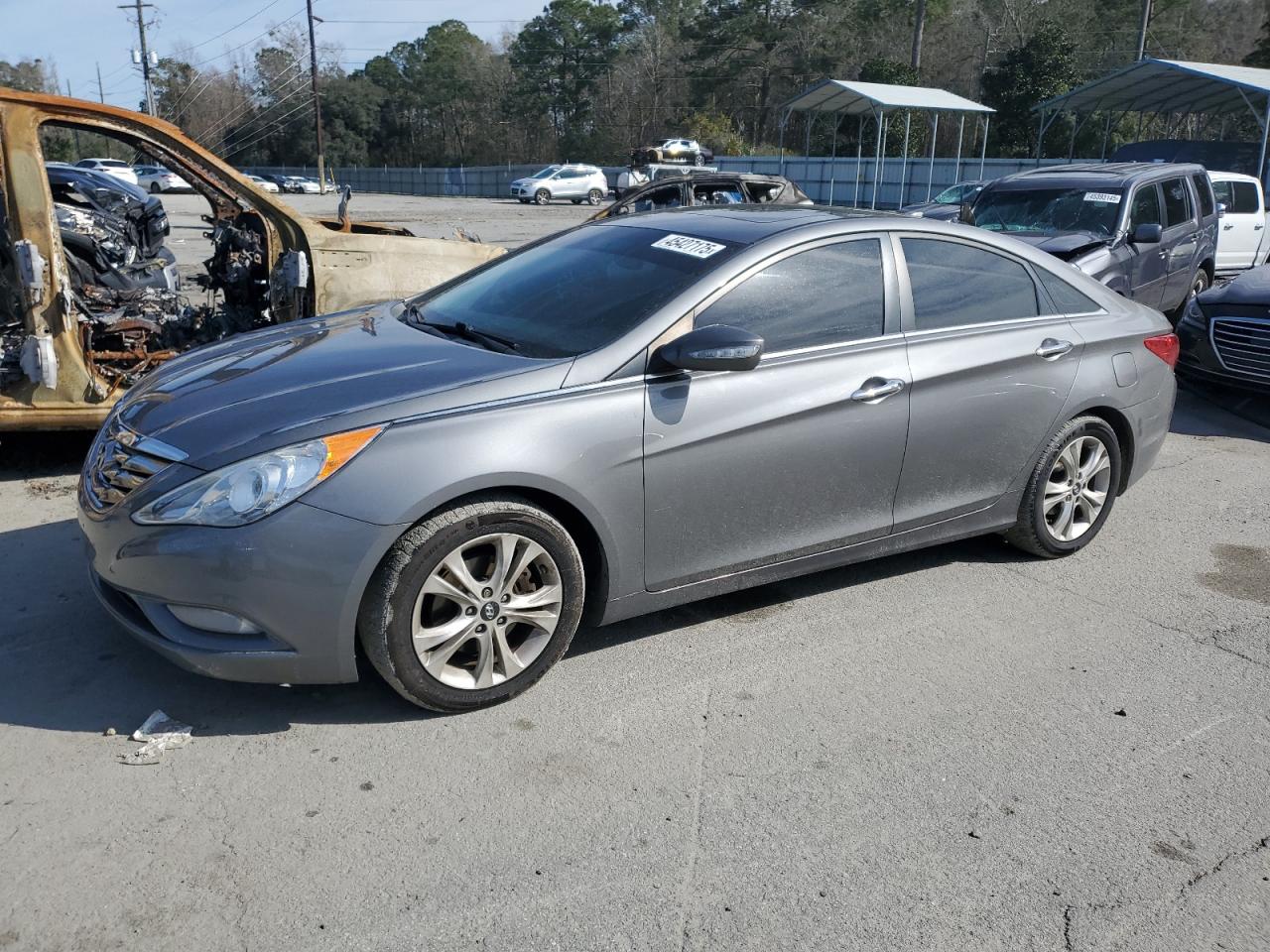 2013 Hyundai Sonata - Image 1