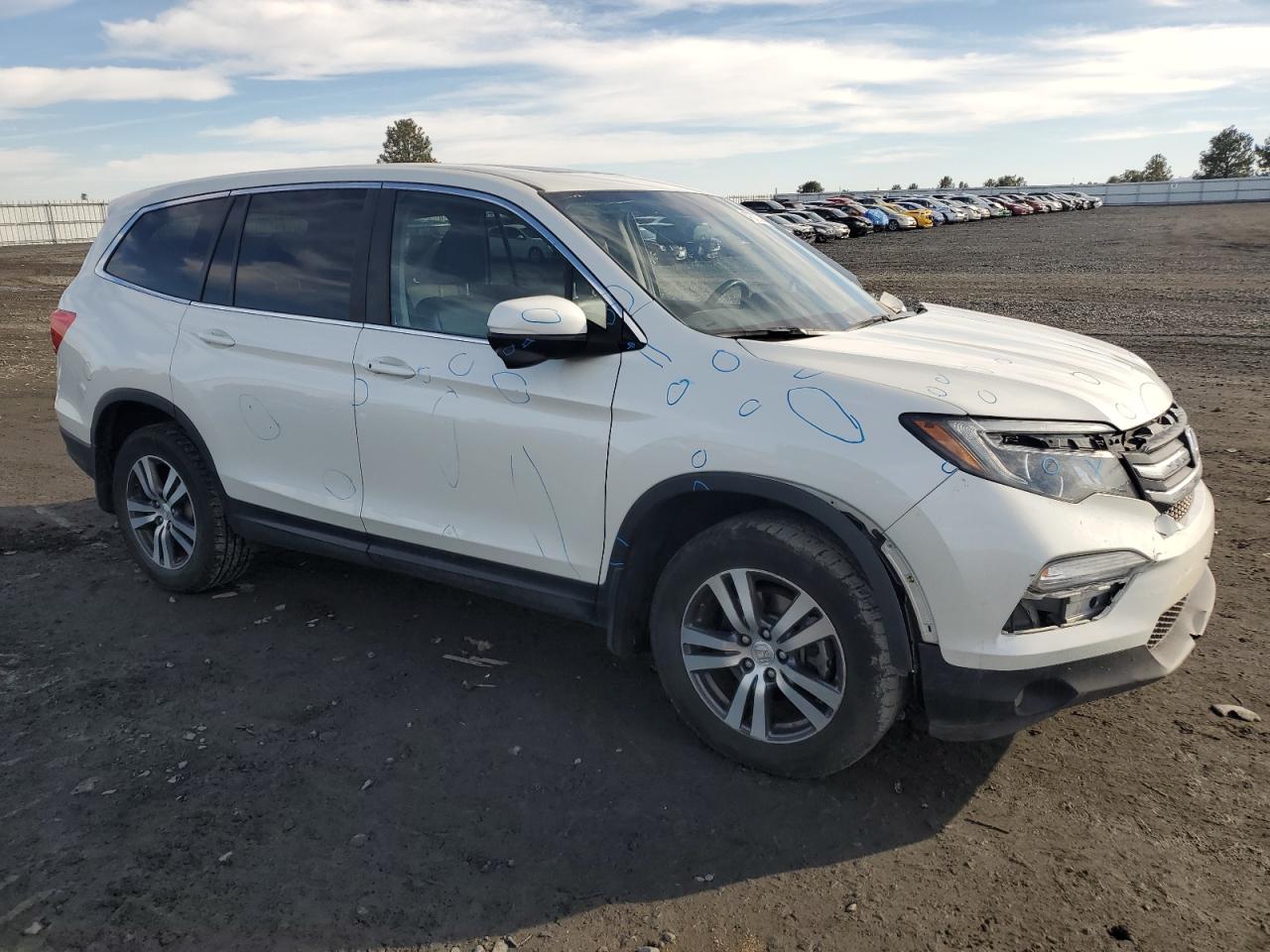 2017 Honda Pilot - Image 4