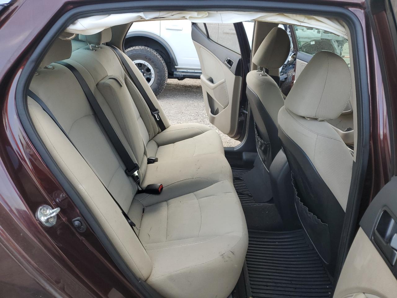 2012 Kia Optima - Image 10