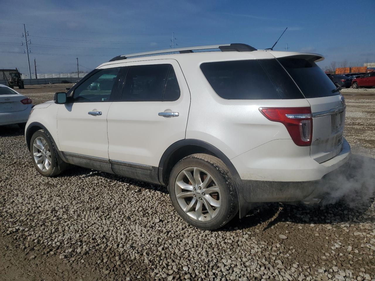 2015 Ford Explorer - Image 2