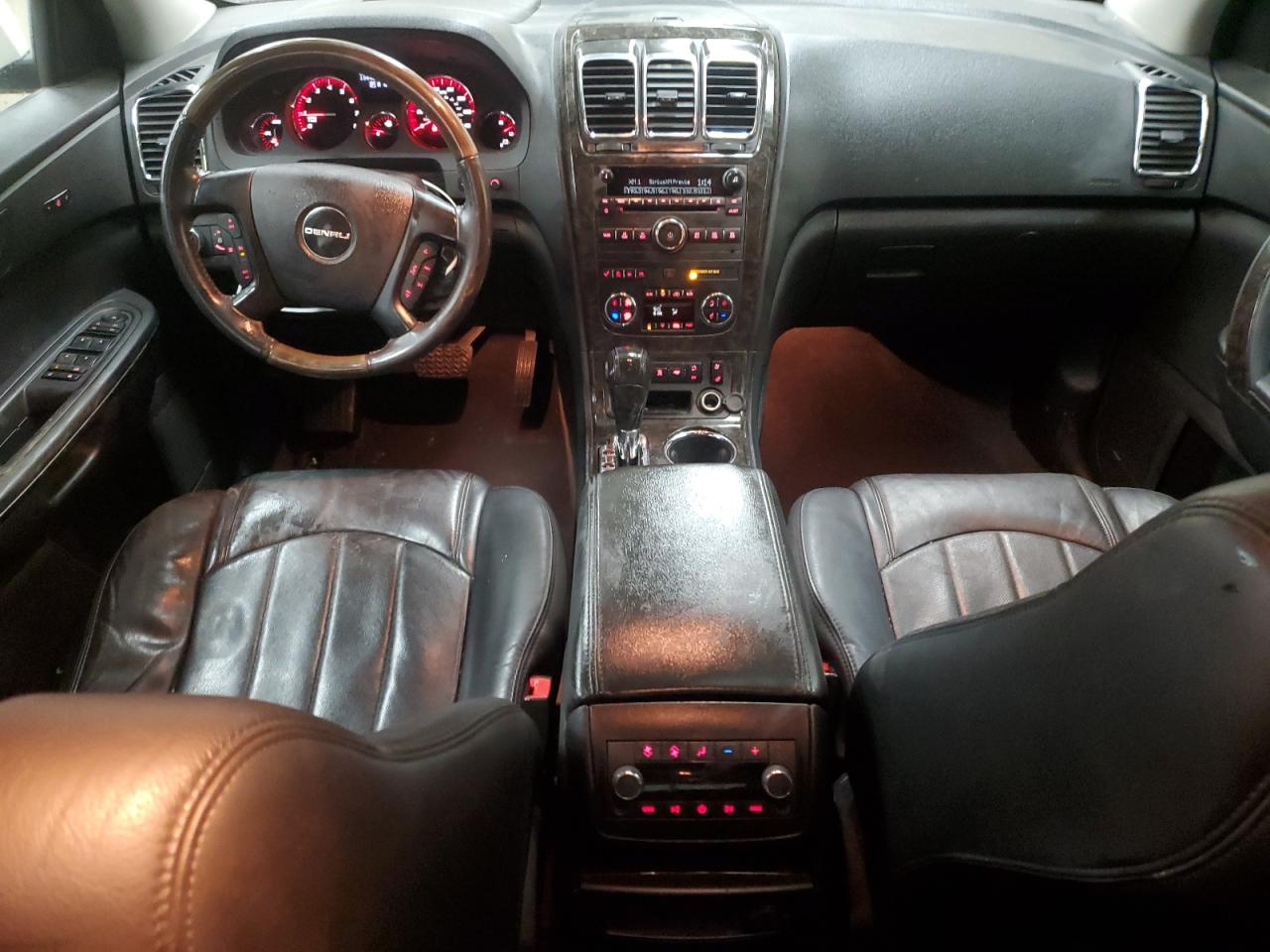2011 GMC Acadia - Image 8