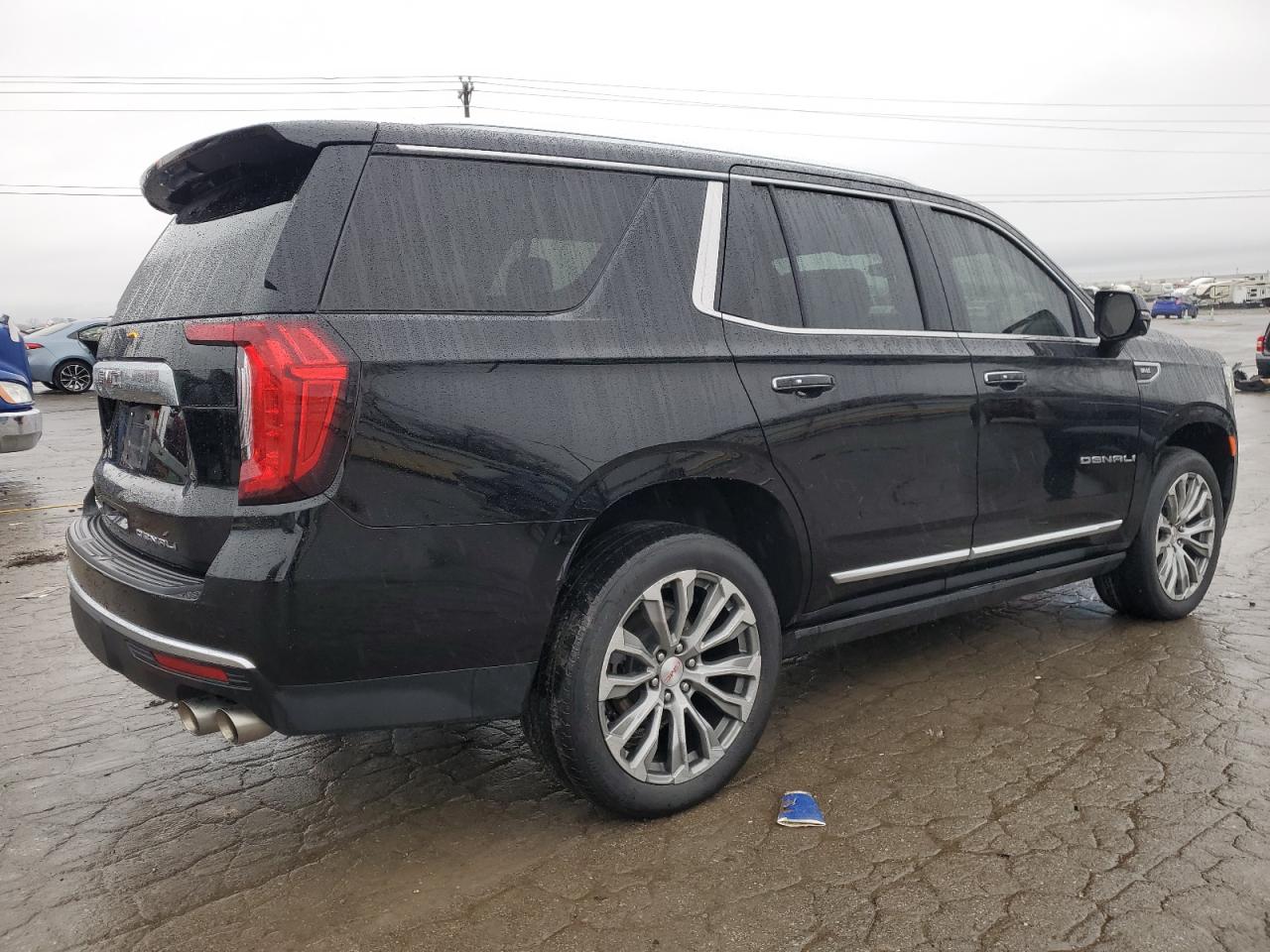 2021 GMC Yukon - Image 3