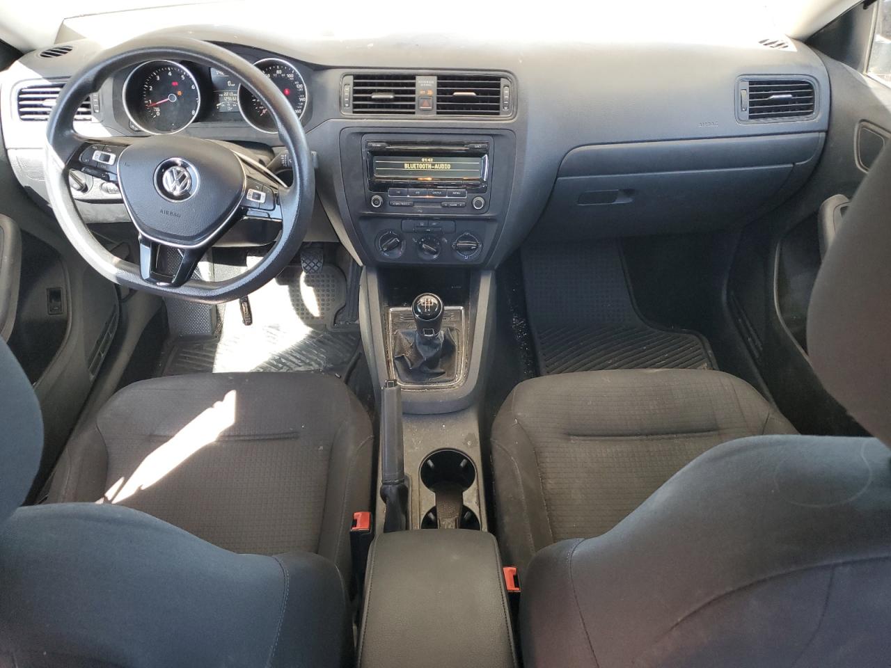 2015 Volkswagen Jetta - Image 8