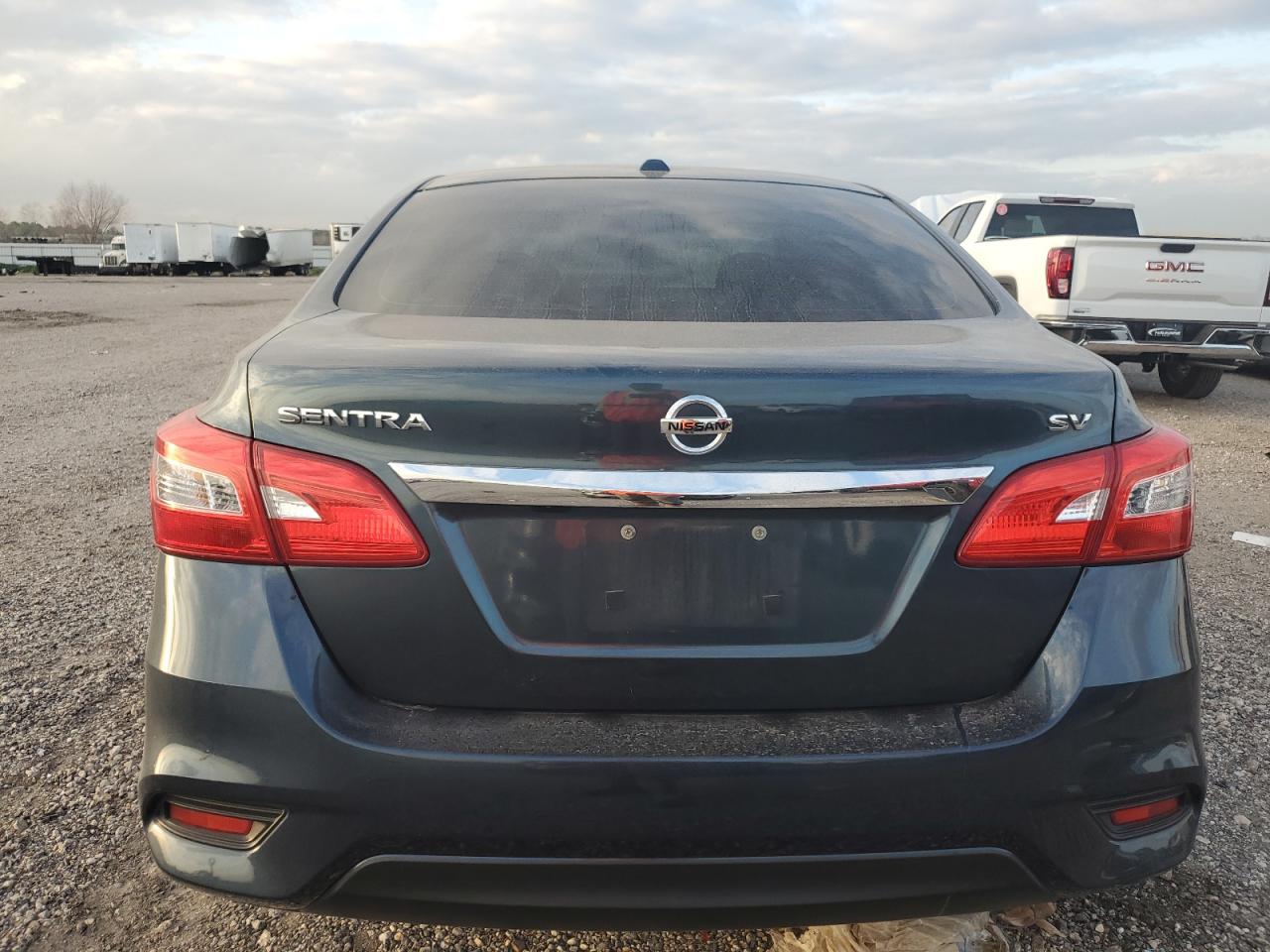 2016 Nissan Sentra - Image 6