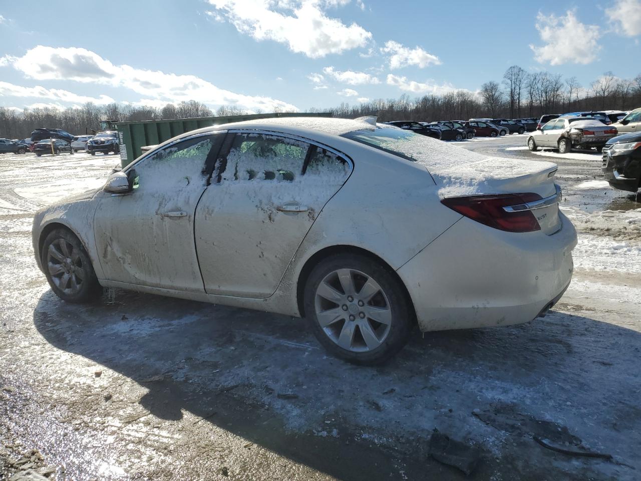 2015 Buick Regal - Image 2