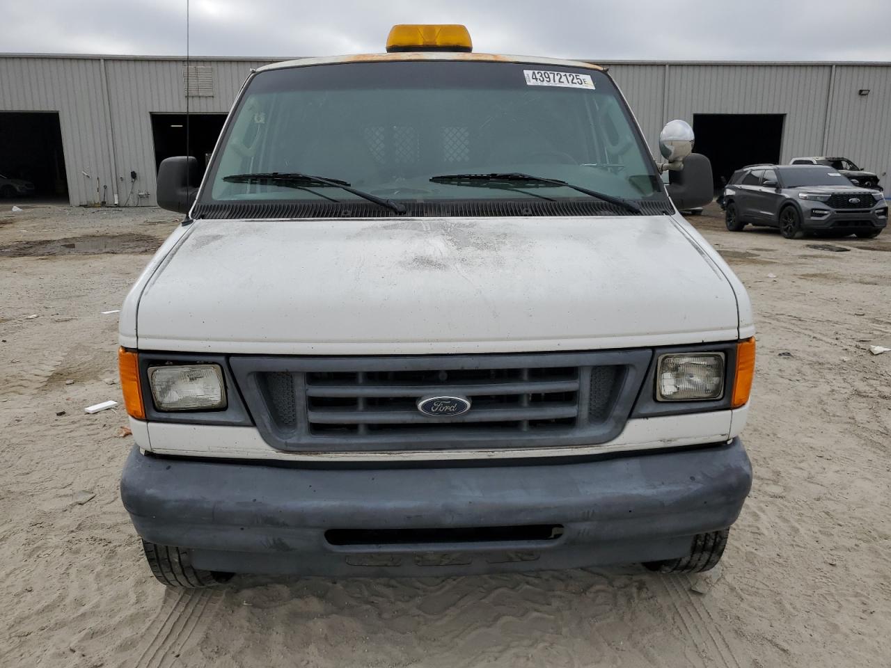 2006 Ford Econoline - Image 5