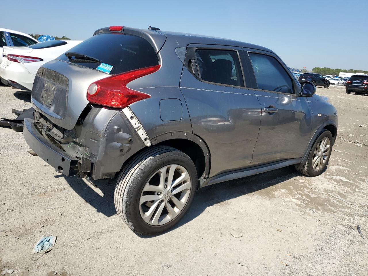 2014 Nissan Juke - Image 3