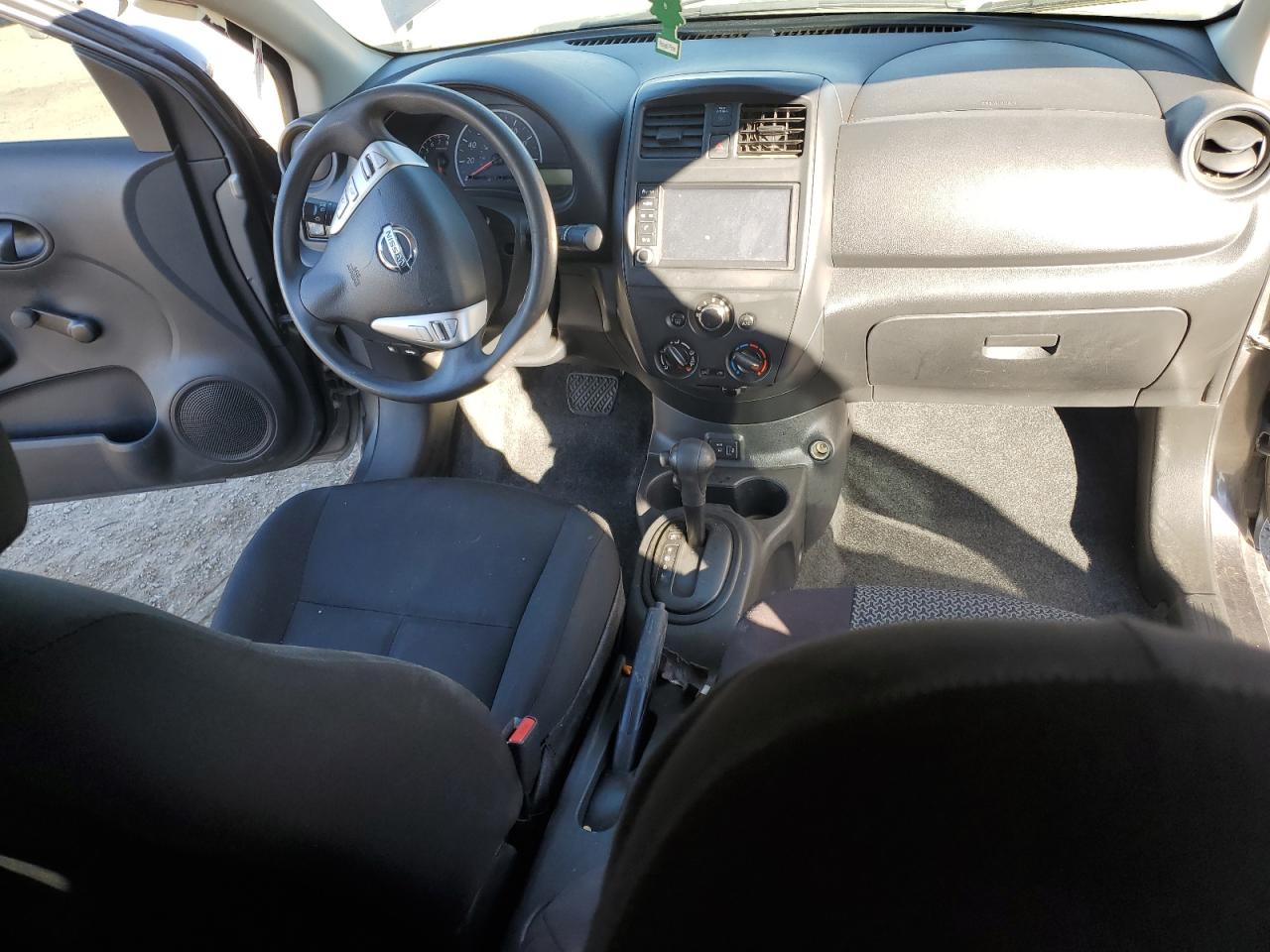 2019 Nissan Versa - Image 8