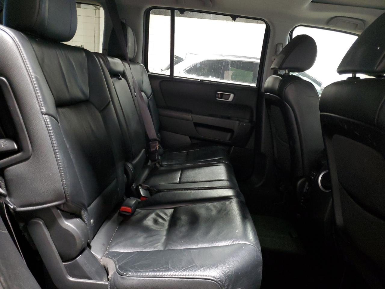 2014 Honda Pilot - Image 11