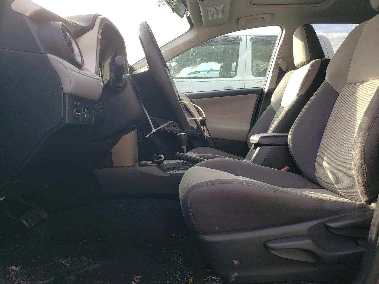 2014 Toyota RAV 4 - Image 7