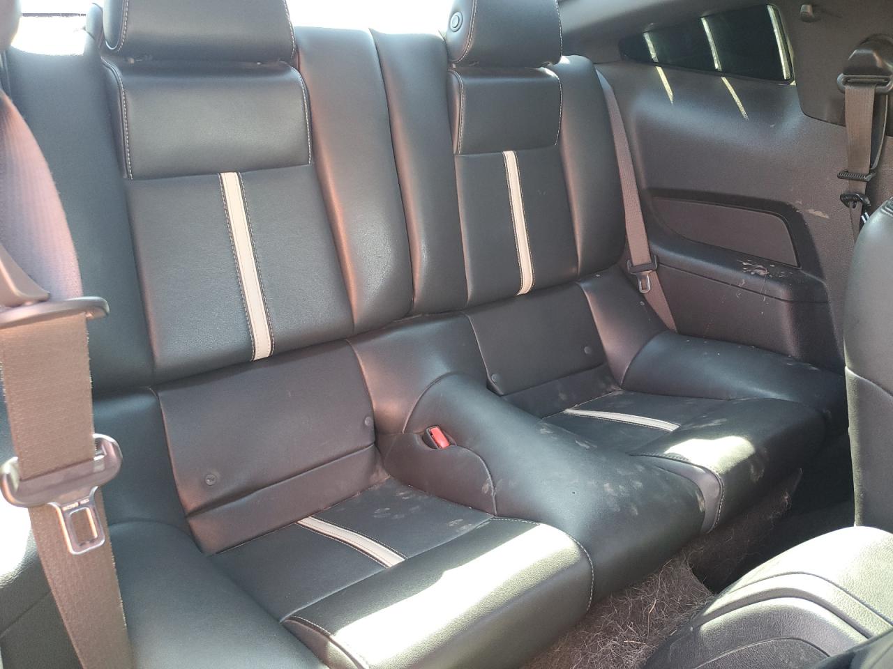 2012 Ford Mustang - Image 10