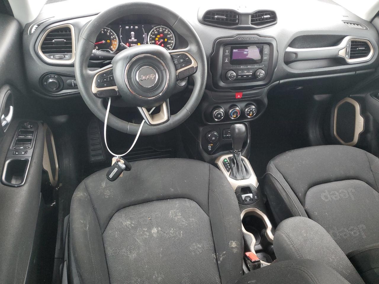 2017 Jeep Renegade - Image 8