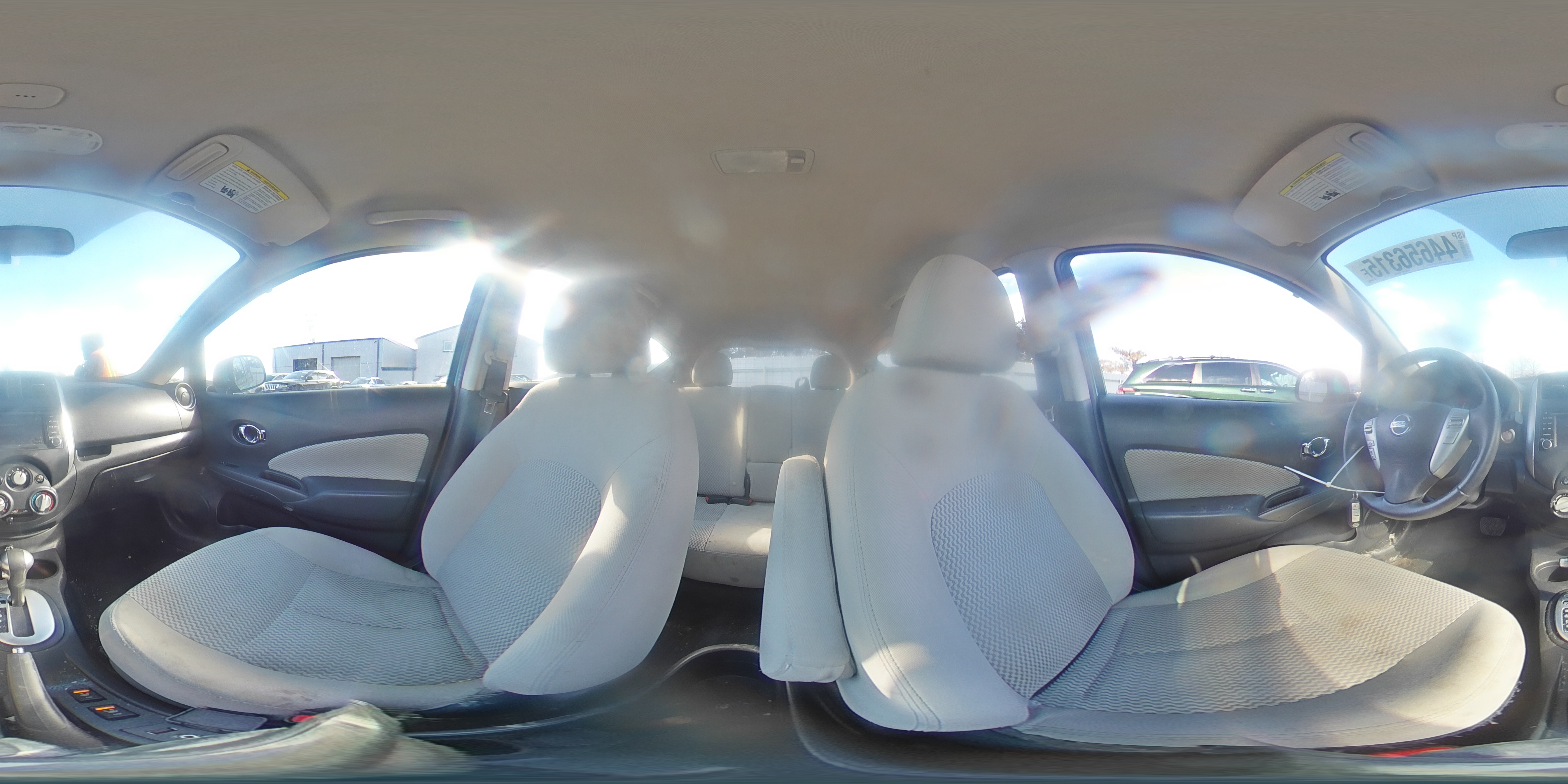 2014 Nissan Versa - Image 12