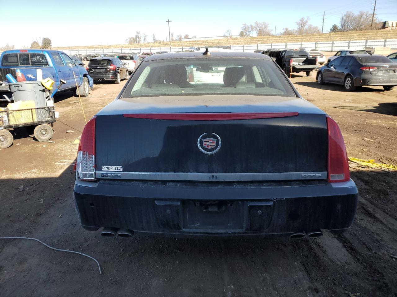 2011 Cadillac DTS - Image 6