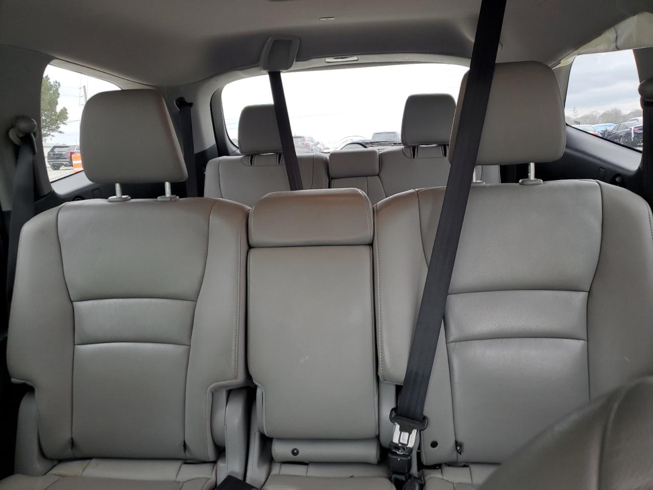 2016 Honda Pilot - Image 10