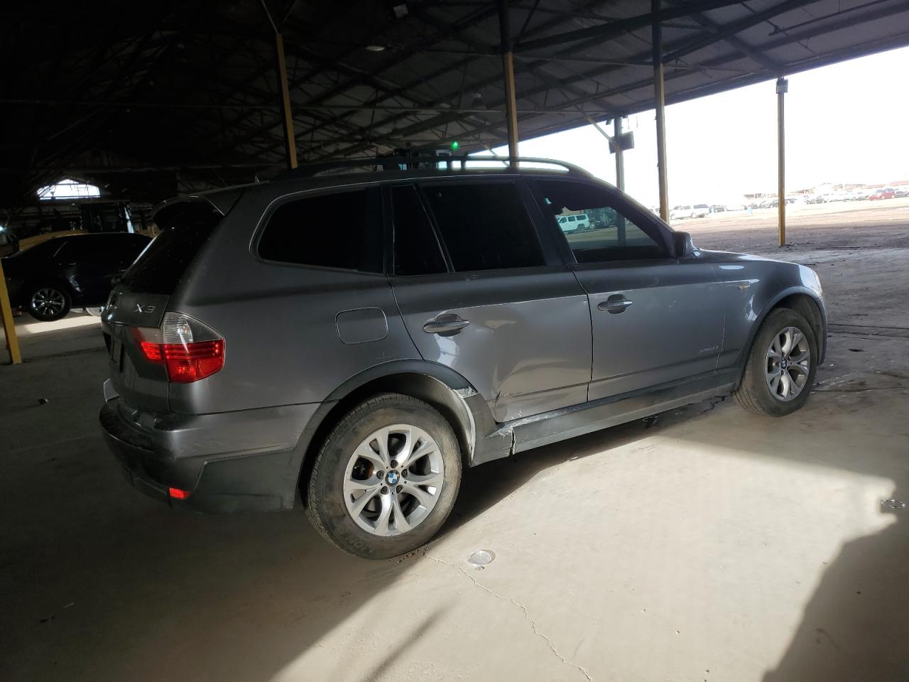 2009 BMW X3 - Image 3