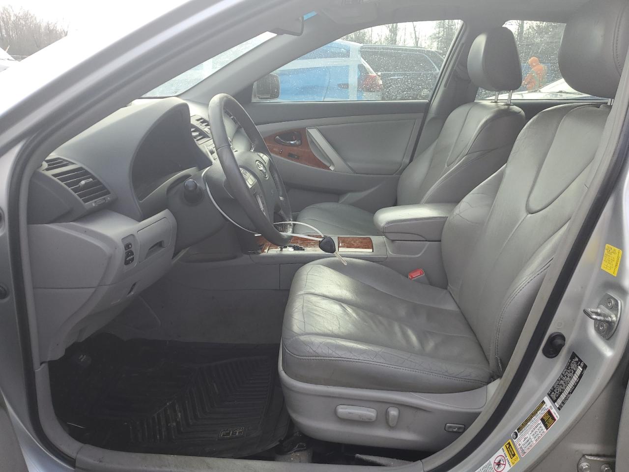 2011 Toyota Camry - Image 7