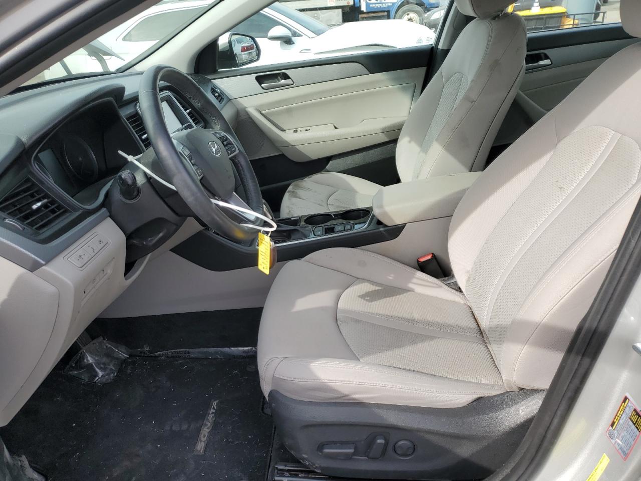 2019 Hyundai Sonata - Image 7