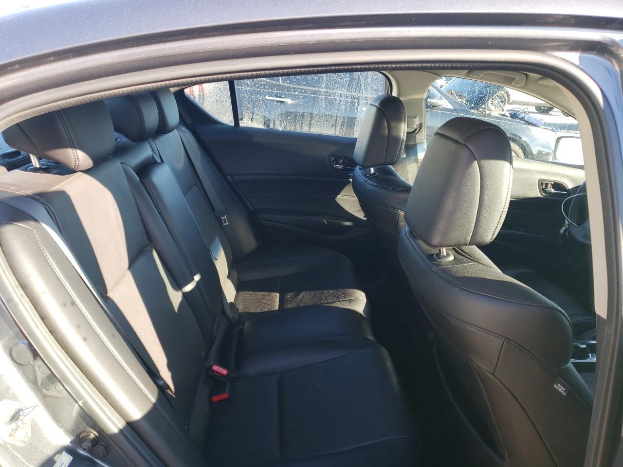 2014 Acura ILX - Image 10
