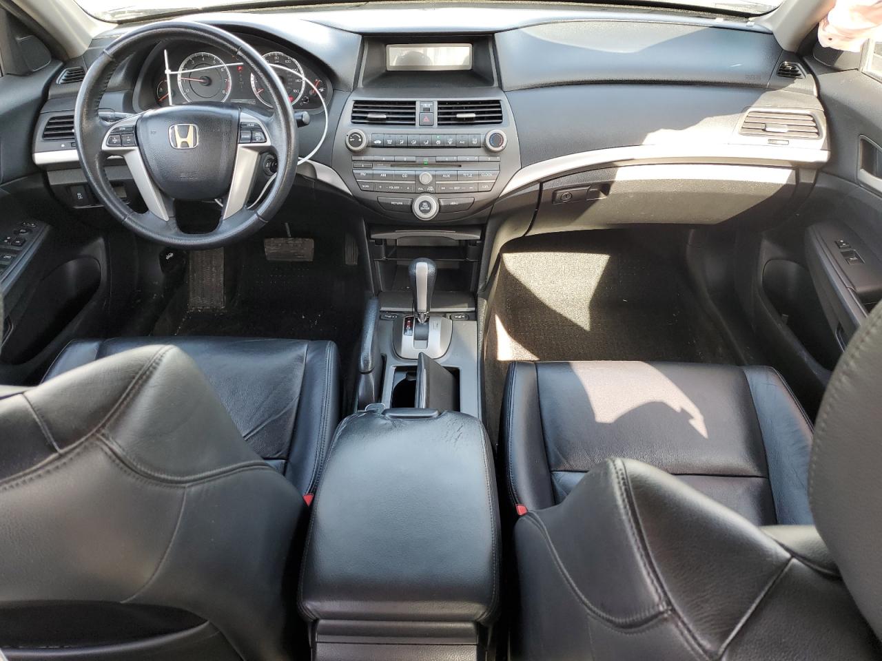 2012 Honda Accord - Image 8