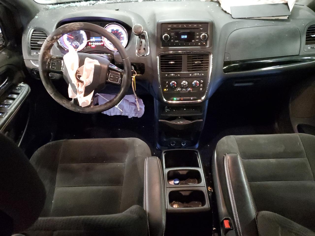2017 Dodge Caravan - Image 8