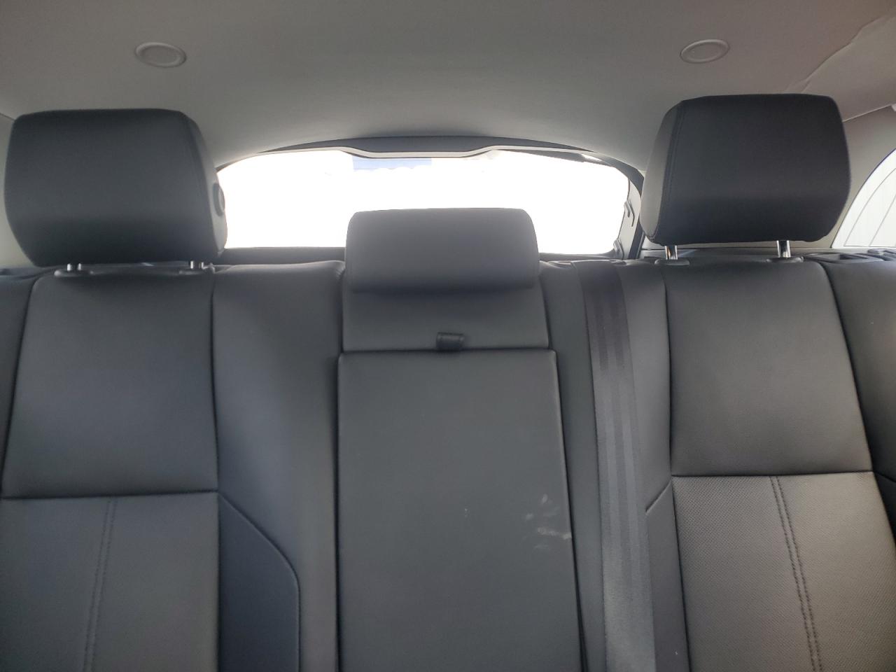 2024 Land Rover Range Rover - Image 10