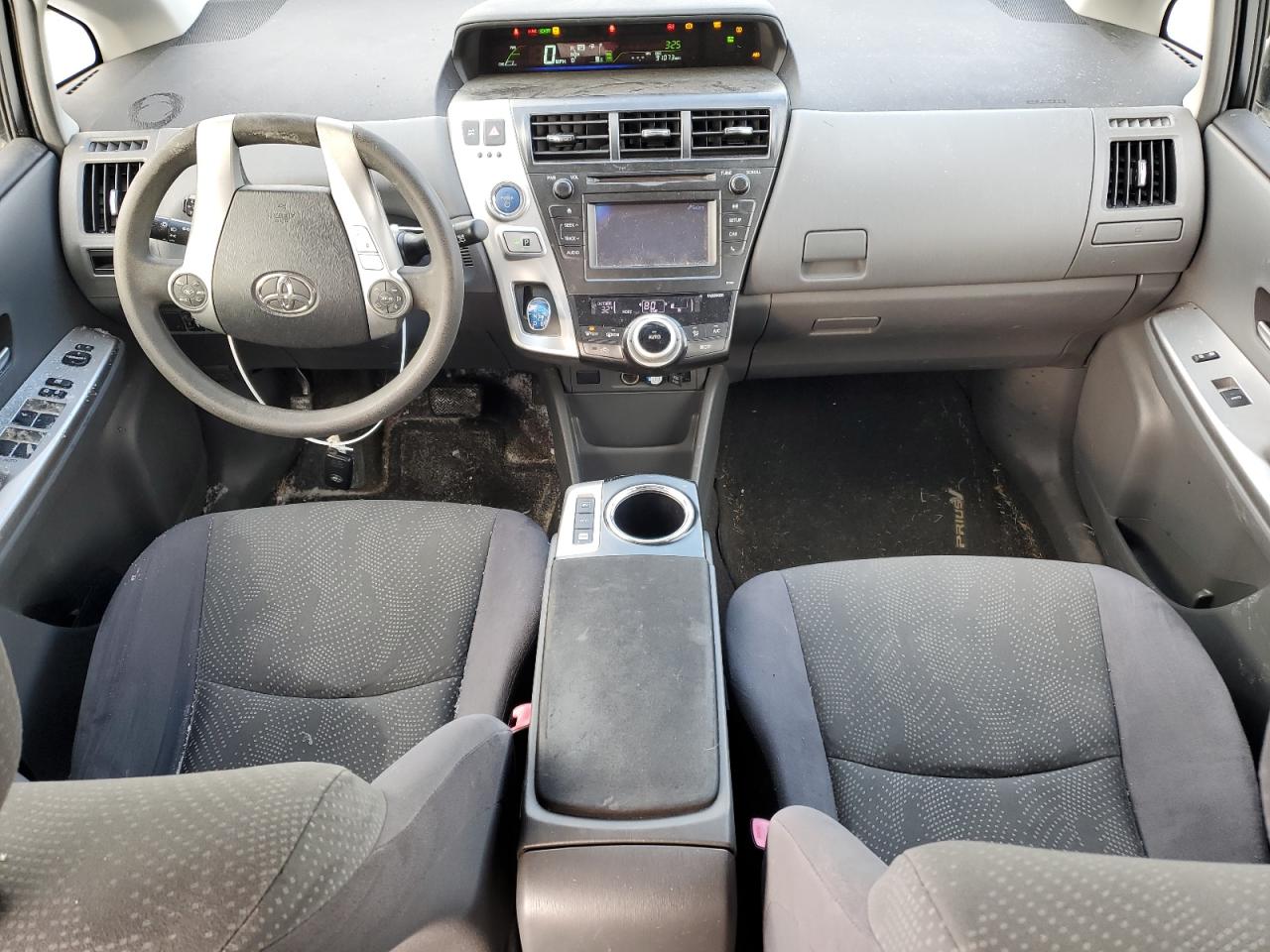 2013 Toyota Prius - Image 8