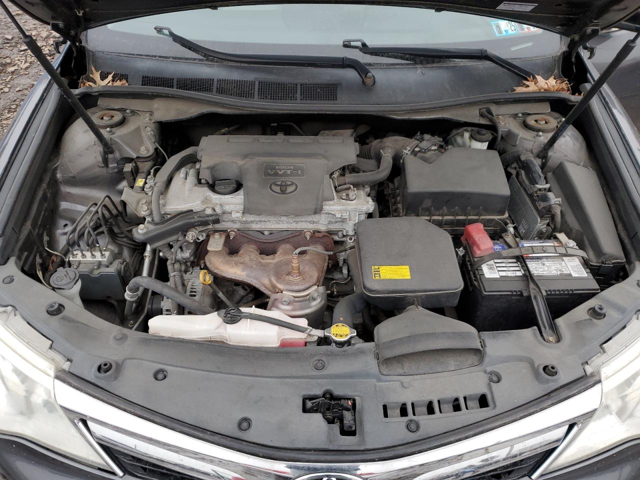 2012 Toyota Camry - Image 11