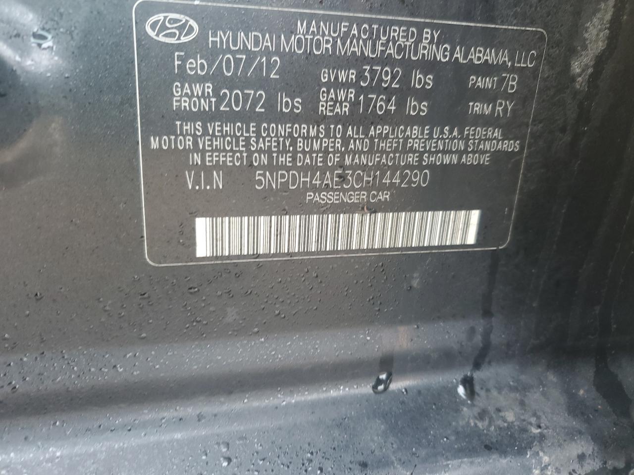 2012 Hyundai Elantra - Image 14