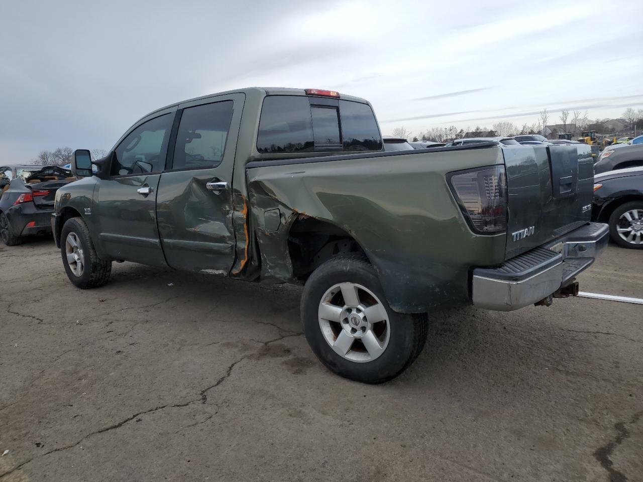2004 Nissan Titan - Image 2