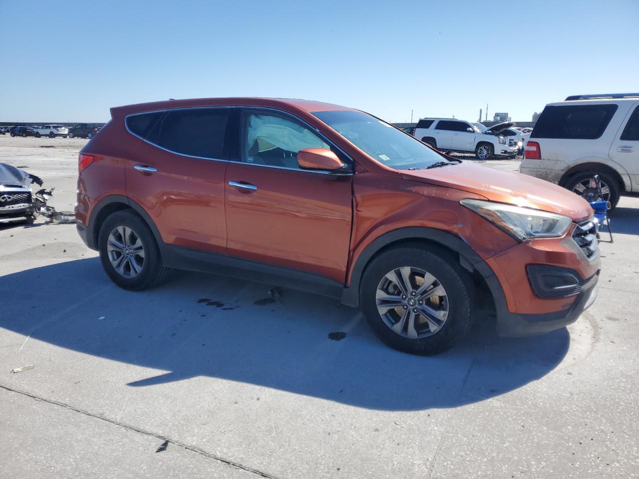2016 Hyundai Santa Fe - Image 4