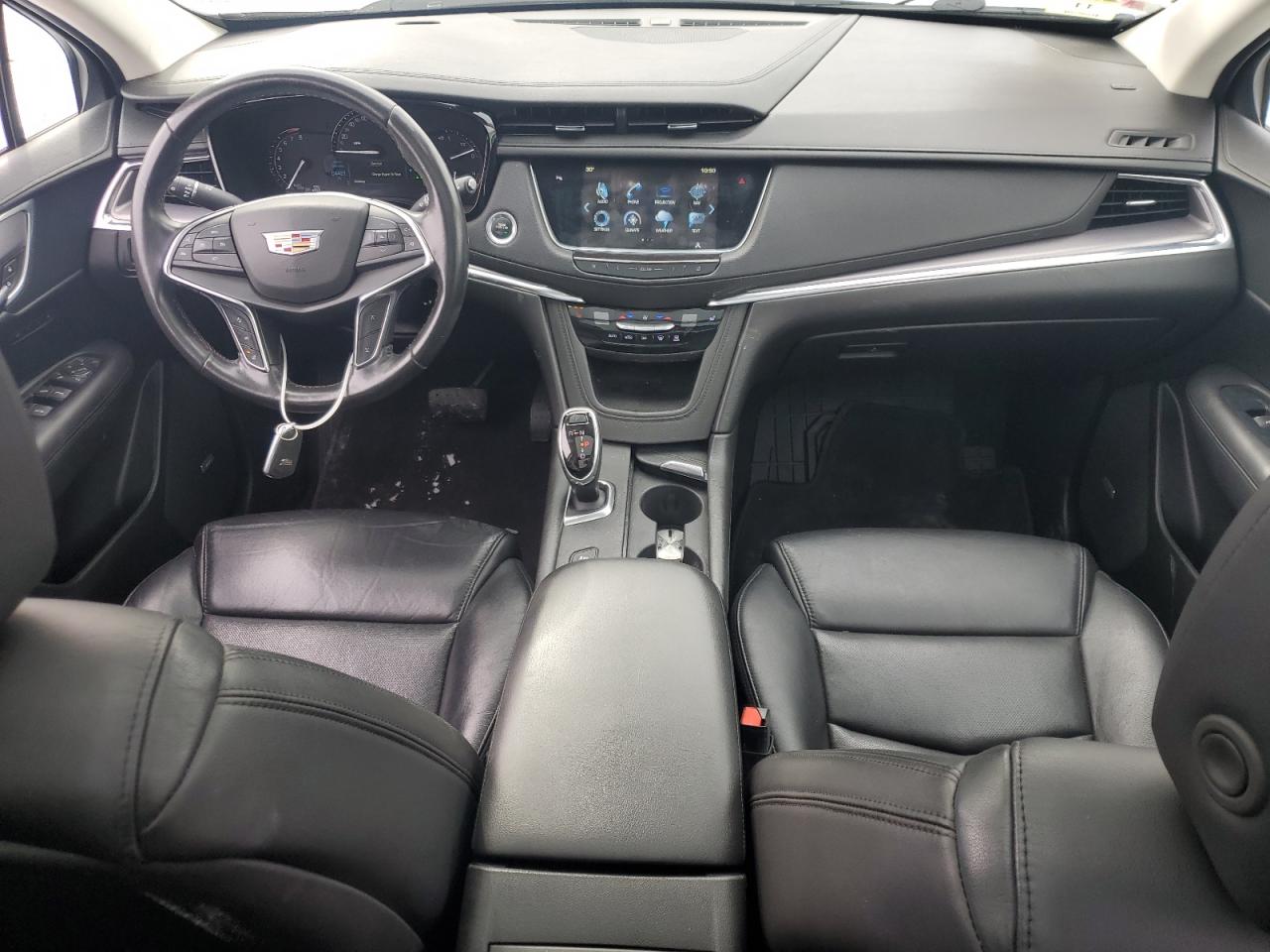 2018 Cadillac XT5 - Image 8