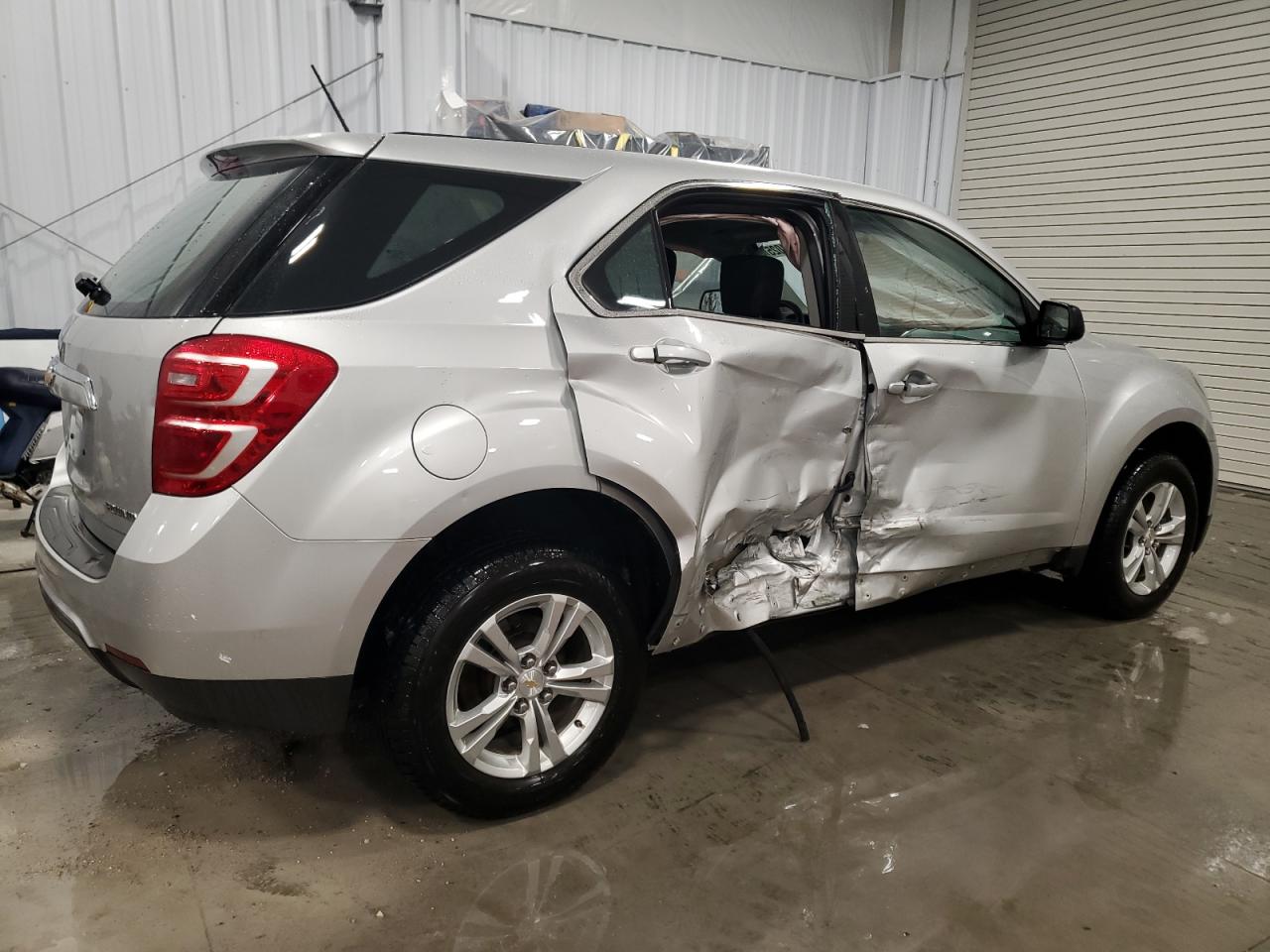 2016 Chevrolet Equinox - Image 3