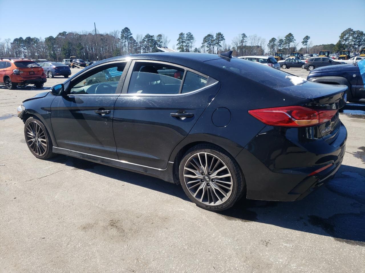 2018 Hyundai Elantra - Image 2