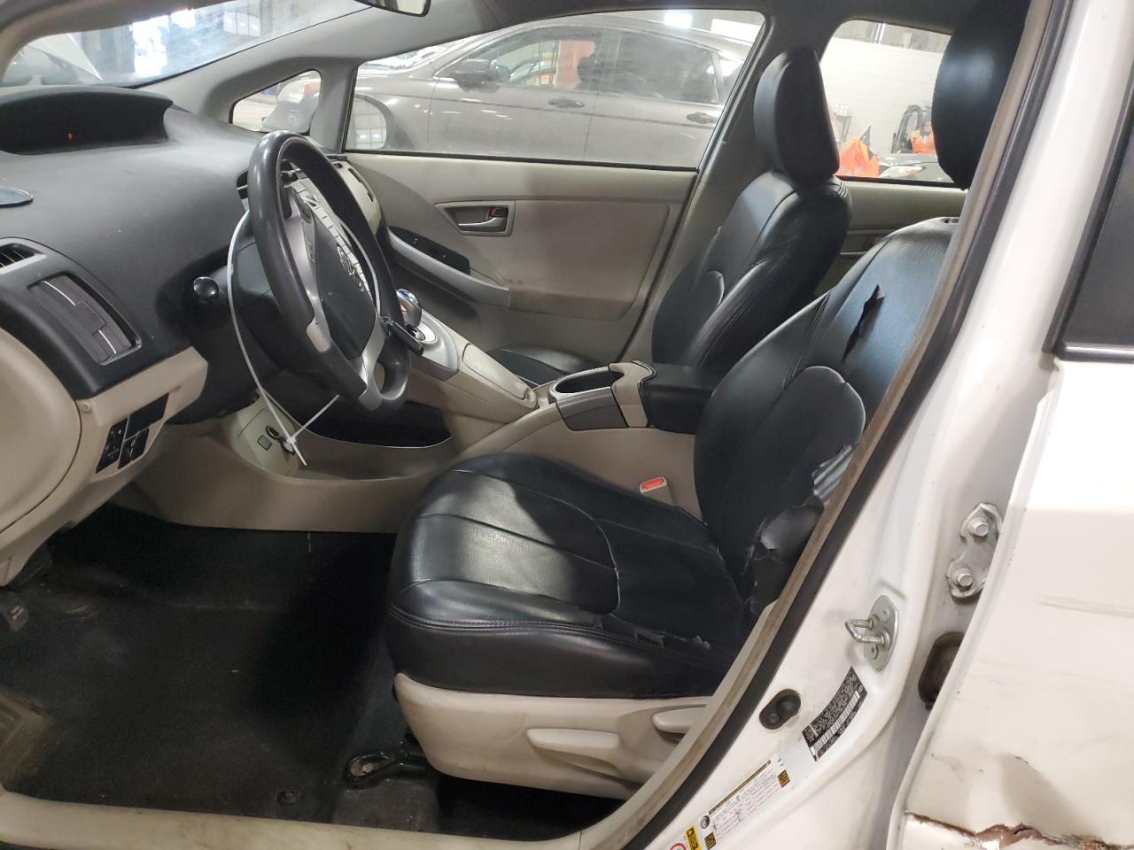 2015 Toyota Prius - Image 7