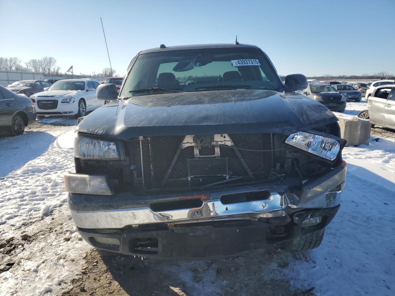 2005 Chevrolet Silverado - Image 5