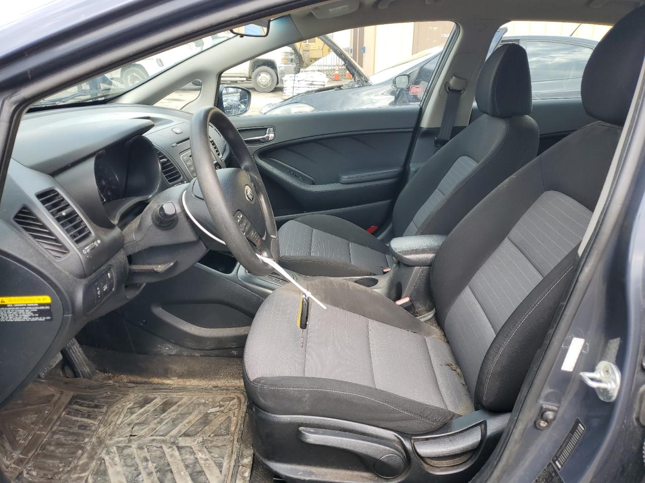 2016 Kia Forte - Image 7